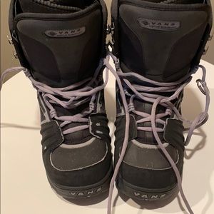 Vans Snowboard Boots